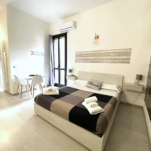 Newhouse Crispi 78 Bari